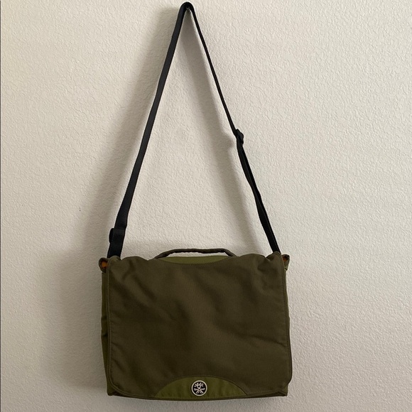 CRUMPLER The Skivvy Medium Size Olive Green Messenger Bag - Picture 1 of 7